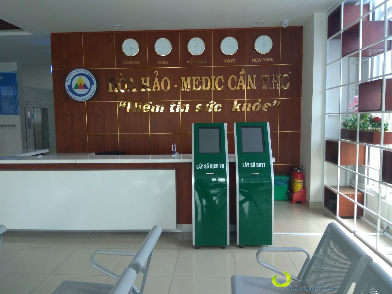 Hệ thống xếp hàng tự động bệnh viện